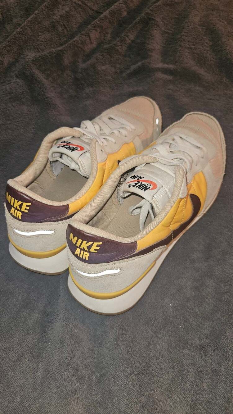 Nike Air Vortex Mineral Yellow Casual Sneakers View 3